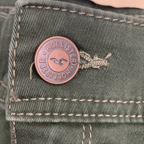 Hollister Short Short Low Rise shorts Size 11/30 stretch Dark green rolled hem - Picture 5 of 10